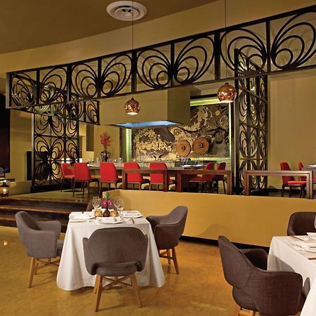 Breathless Punta Cana Resort & Spa (Adults Only) Exteriér fotografie The restaurant at the hotel