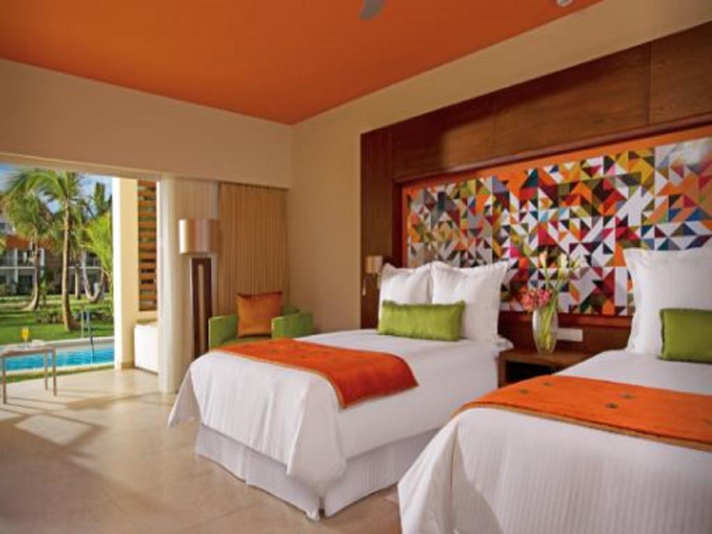 Breathless Punta Cana Resort & Spa (Adults Only) Exteriér fotografie A room at the Hard Rock Hotel