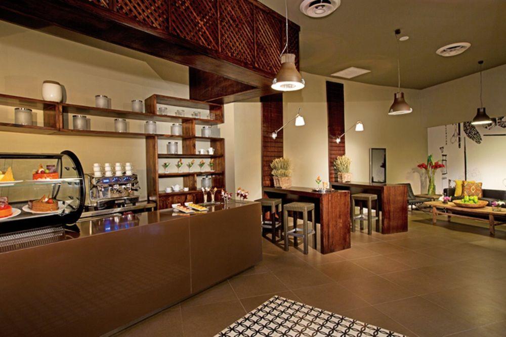 Breathless Punta Cana Resort & Spa (Adults Only) Exteriér fotografie The interior of the coffee shop