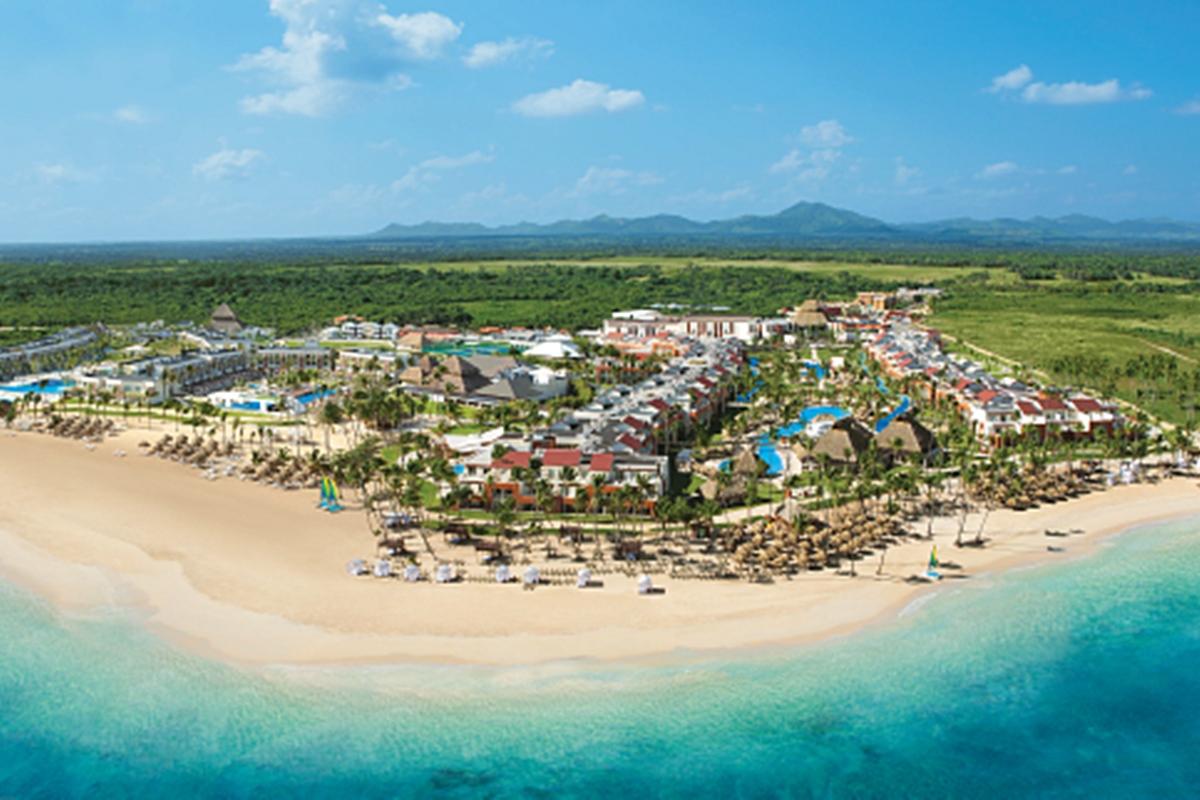 Breathless Punta Cana Resort & Spa (Adults Only) Exteriér fotografie Aerial view of the resort