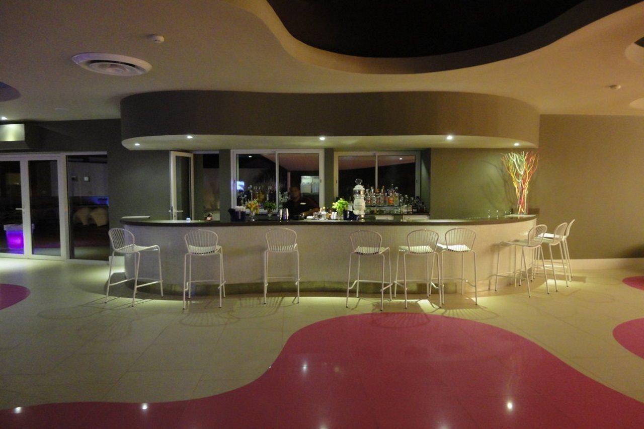 Breathless Punta Cana Resort & Spa (Adults Only) Exteriér fotografie The bar at the 10th floor